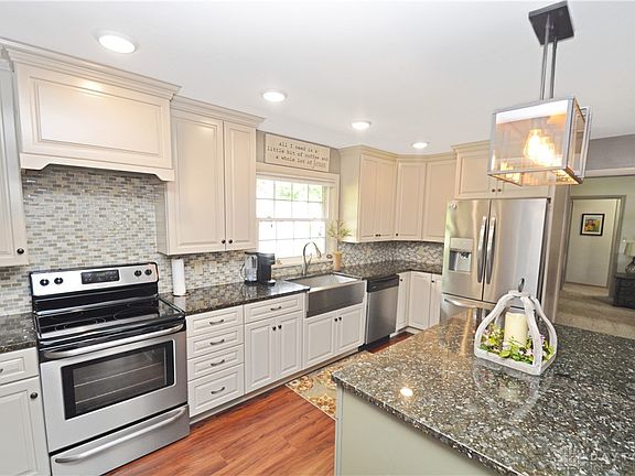 5th image of 419 Avenue B