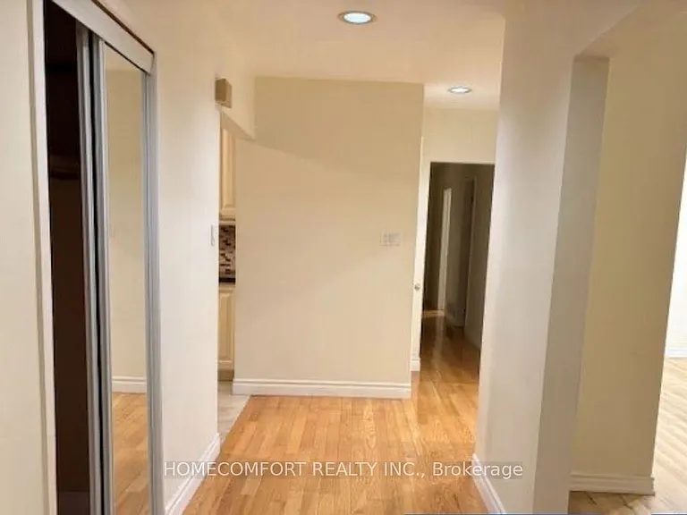 70 Hunt Ave — Photo 8