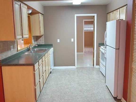 2nd image of 643 Gilbert Rd