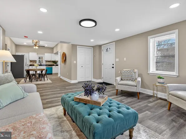 7631 Old Battle Grove Rd, Baltimore, MD 21222