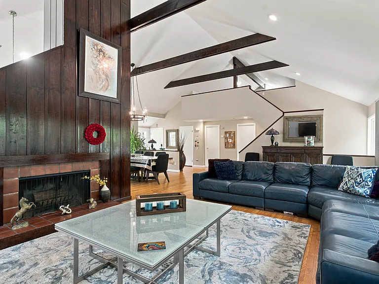 71 Blackberry Dr — Photo 9