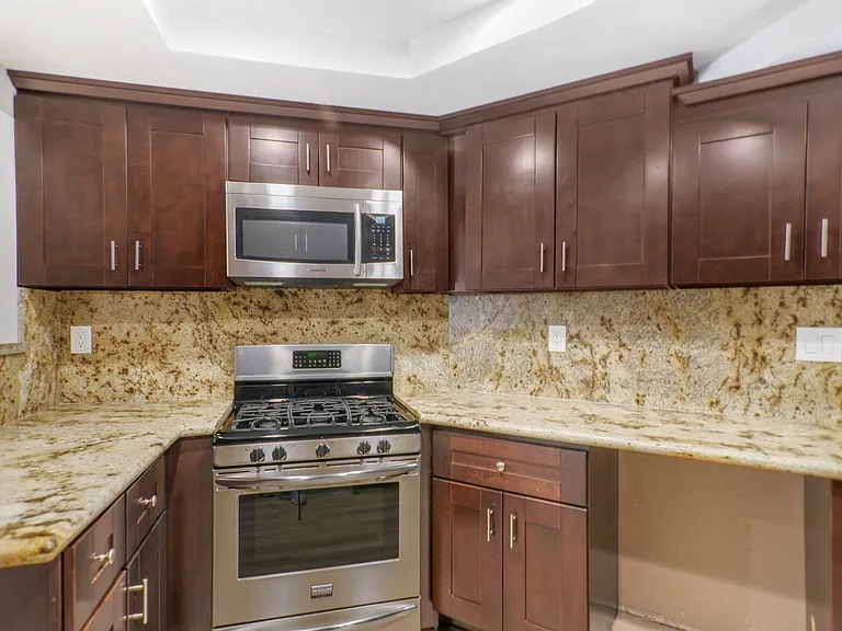 24368 Sage Ct — Photo 7