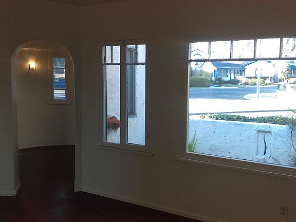 2nd image of 2408 Lexington Dr