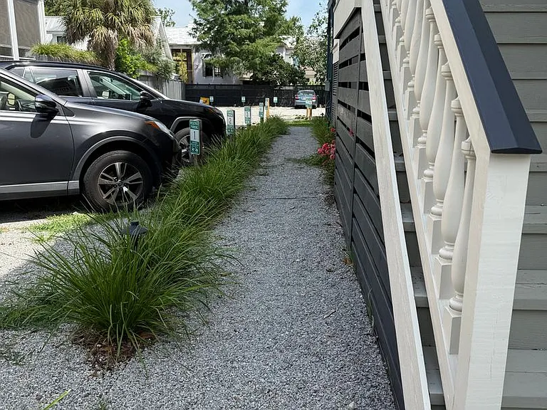 38 Bull St #D — Photo 4