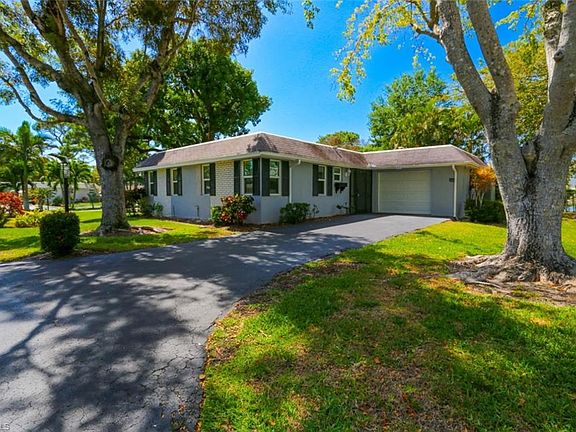 3rd image of 225 Georgetown BLVD