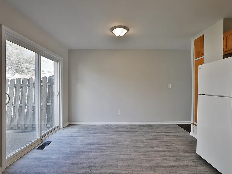 3427 Maize Rd — Photo 30