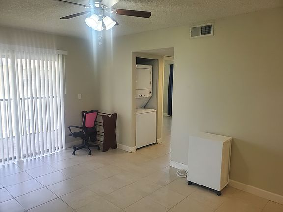 5th image of 1552 SE Royal Green Cir Building O
