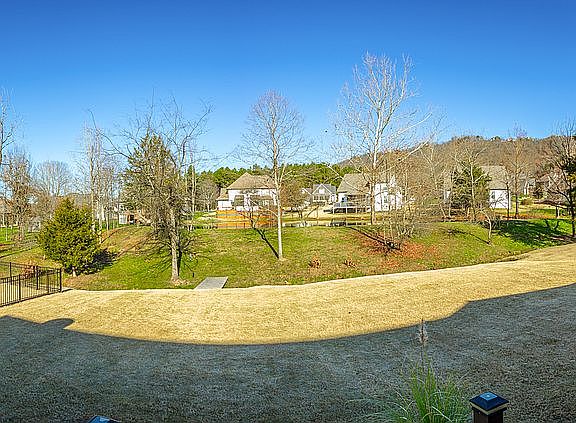 5th image of 7096 Gregory Dr