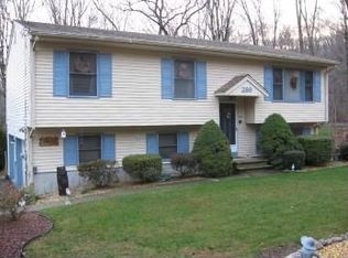 289 Glenwild Ave, Bloomingdale, NJ 07403