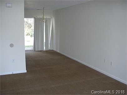 5th image of 7555 Petrea Ln