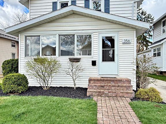 4th image of 356 Hedges St
