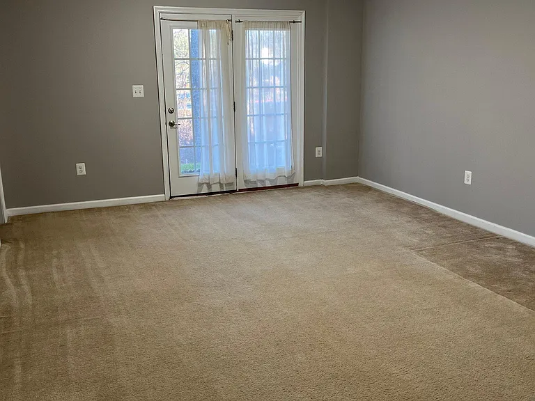 8605 Enoch Pratt Dr — Photo 3