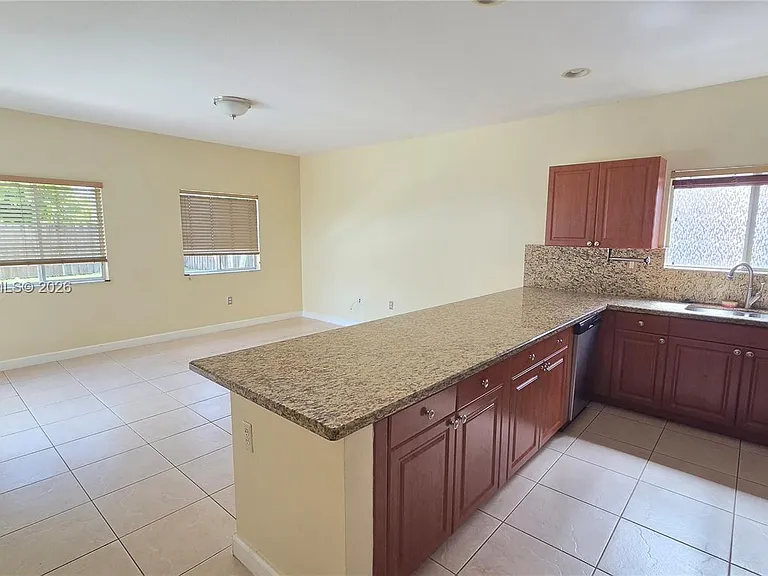 15743 SW 145th Ter — Photo 8