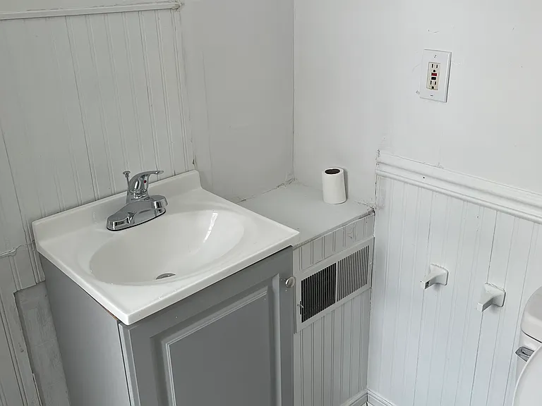 325 Tilden Ave #2 — Photo 6