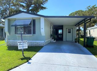 8 Royal Dr, Eustis, FL 32726