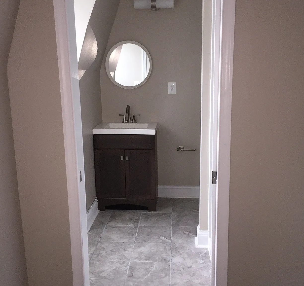 2 bed, 760 sqft, $2,200 — Photo 4