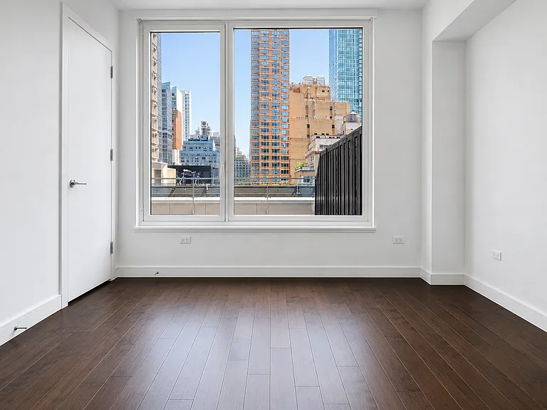 232 E 54th St #10A — Photo 11