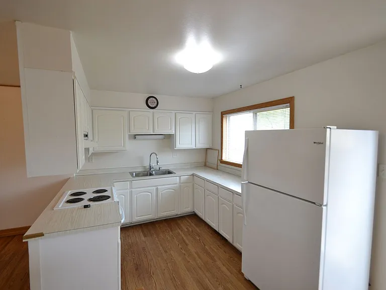 613 Erie Rd — Photo 7