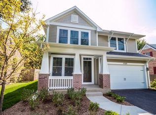 1737 Maplewood Ln, Glenview, IL 60025