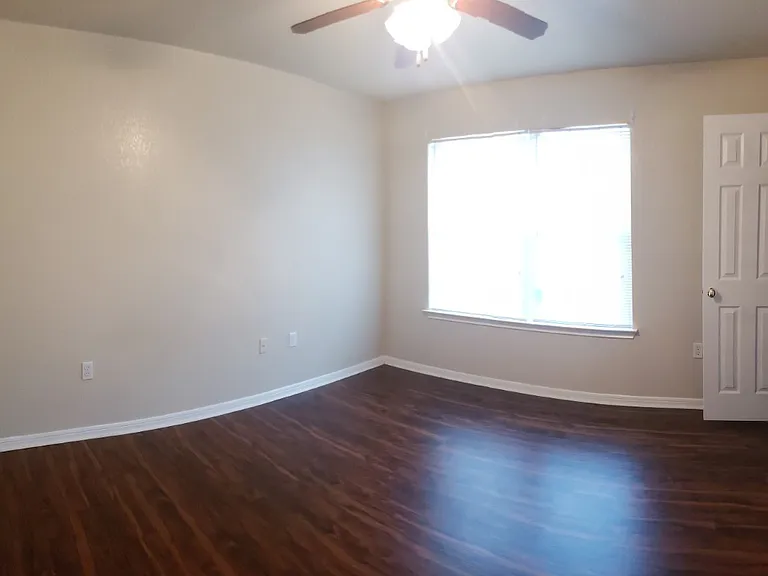 811B Industrial Ave — Photo 11