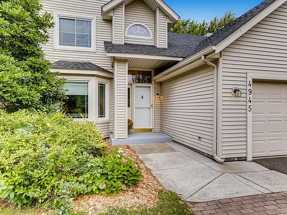 2nd image of 4945 Lemire Ln