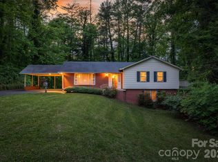 118 Maehill Pl SW, Lenoir, NC 28645