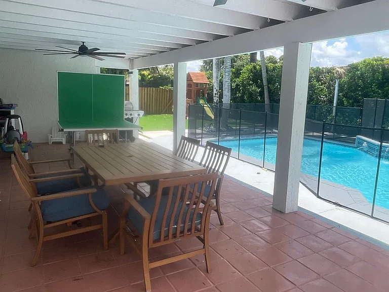 15230 SW 154th Ave — Photo 7