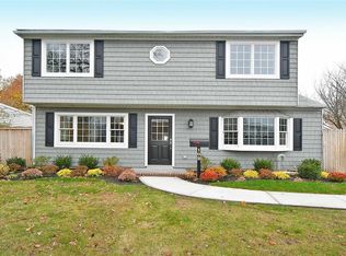 102 Ranch Ln, Levittown, NY 11756