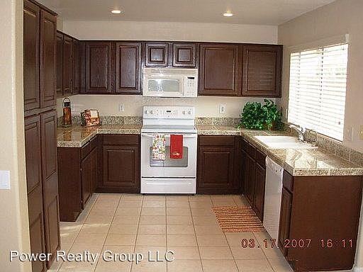 1st image of 30 N Sahuaro Dr