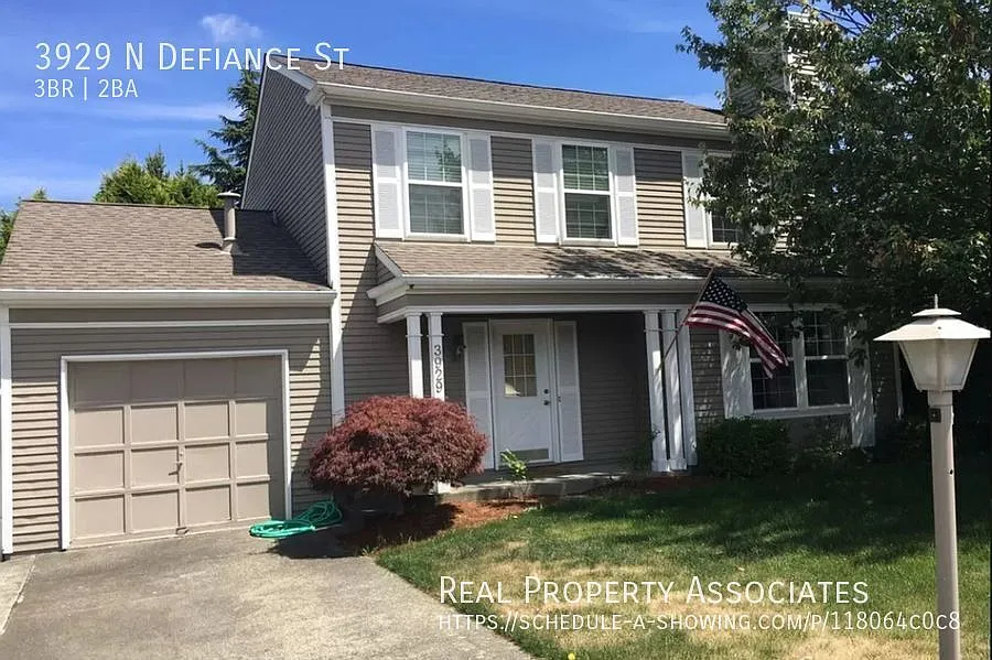 North Tacoma House — Photo 1