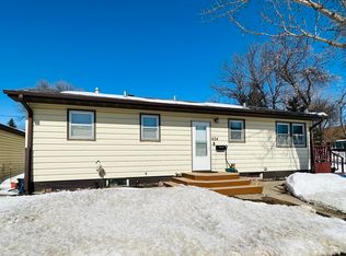 634 S Grand St, Aberdeen, SD 57401