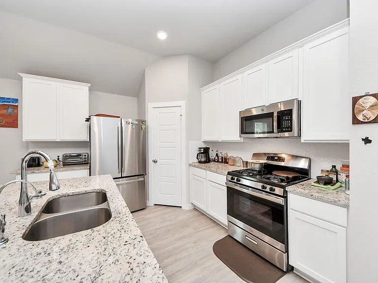 2610 Blue Abbott Dr — Photo 20