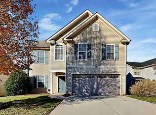 7 Shorthorn Ct, Greensboro, NC 27405