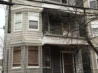 363 S 19th St, Newark, NJ 07103