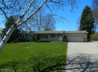 14129 12th Ave, Marne, MI 49435