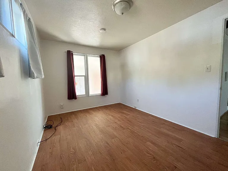 2518 Chula Vista Blvd #B — Photo 32