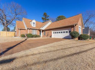 121 Windy Hill Rd, Jackson, TN 38305