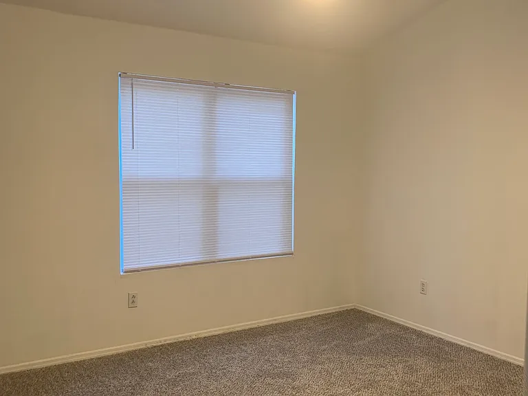 6182 Saint Charles Ct — Photo 8