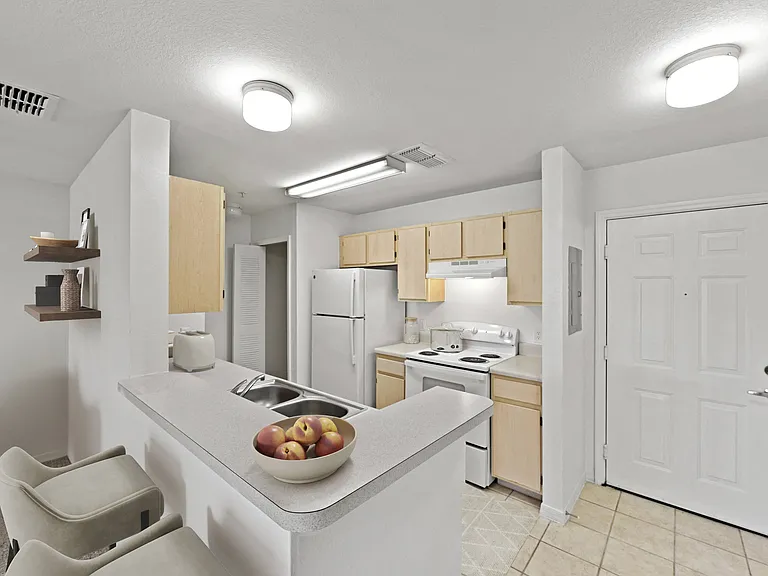 Grande Court Apartments at Boggy Creek — Photo 12