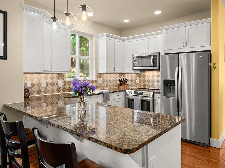 1230 Geneva Hills Rd — Photo 27