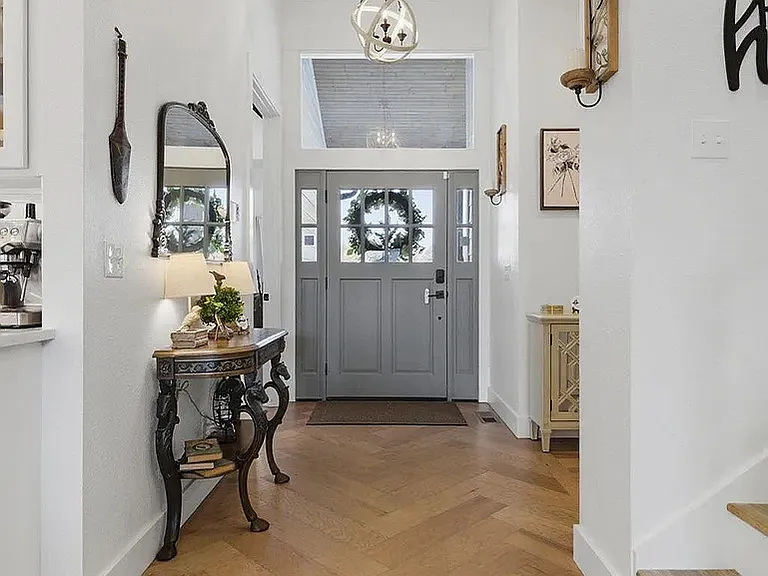 703 S Hickory Dr — Photo 5