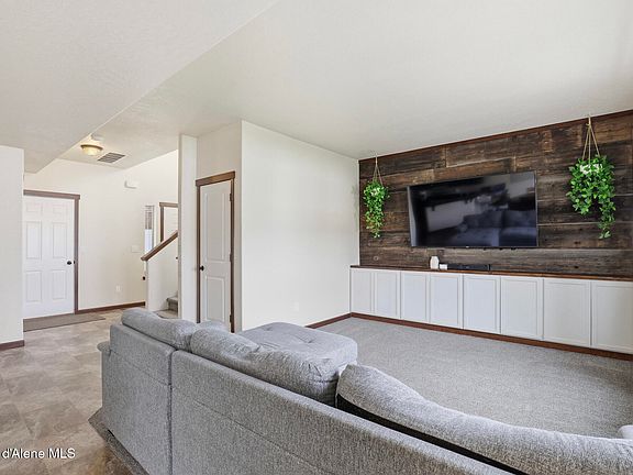 5th image of 12435 W Moorfield Ave