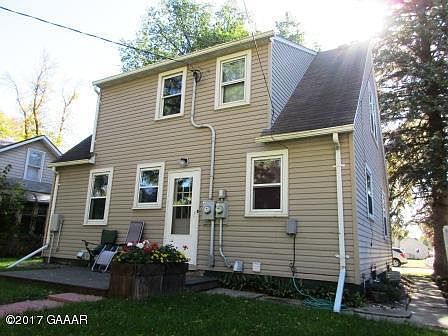 3rd image of 109 E 7th St