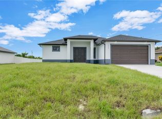 3009 25th St SW, Lehigh Acres, FL 33976