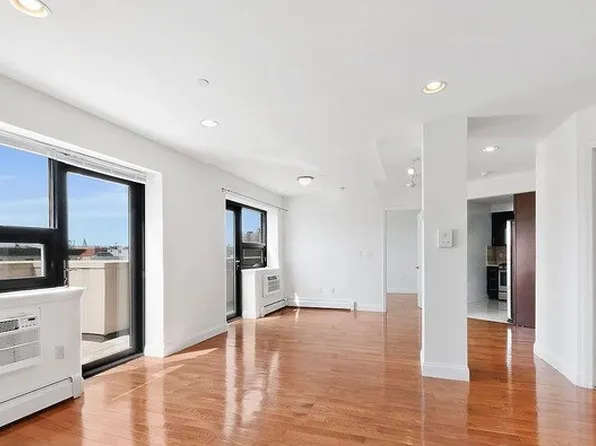 456 West 167th Street 7B image 1 of 8
