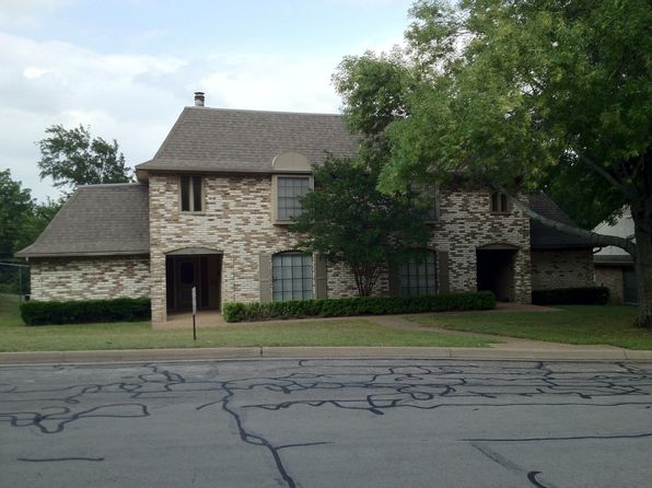 909 Briar Dr