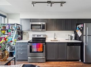 2511 Quebec St #213, Vancouver, BC V5T0B6