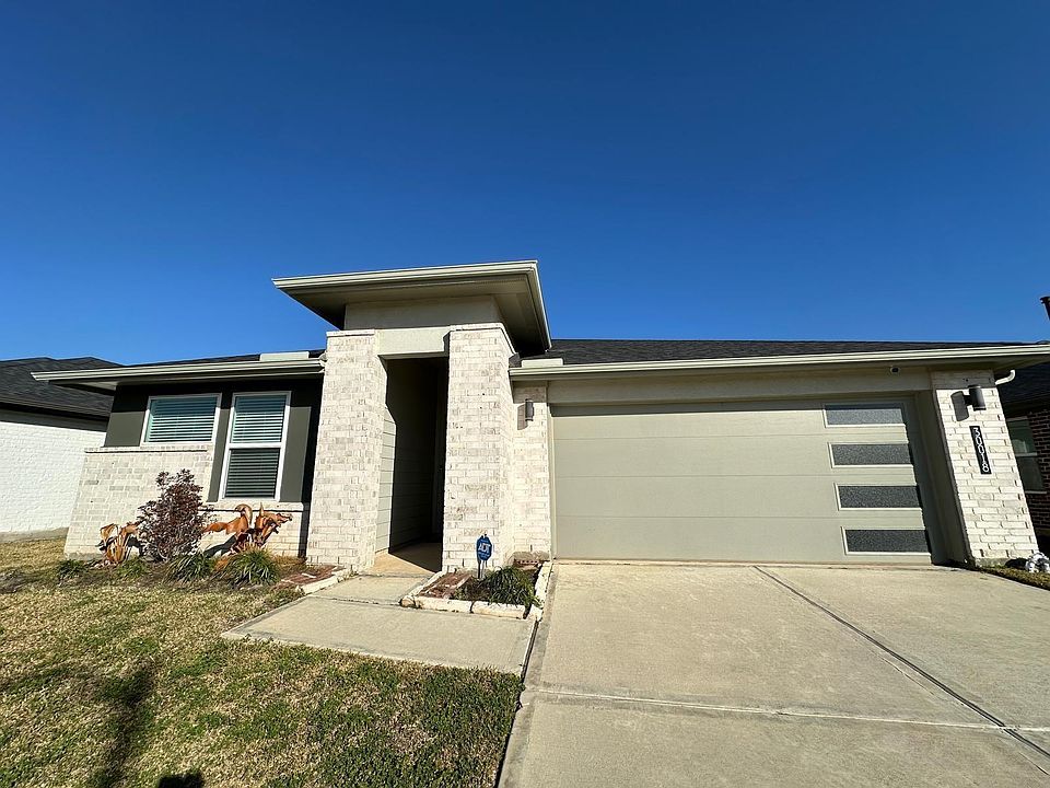 1st image of 30018 Reagans Ranch Dr