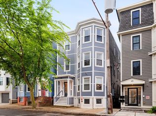 69 Falcon St FLOOR 2, Boston, MA 02128