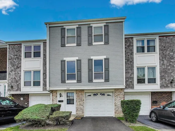 2067 Kettering Rd, Hoffman Estates, IL 60169